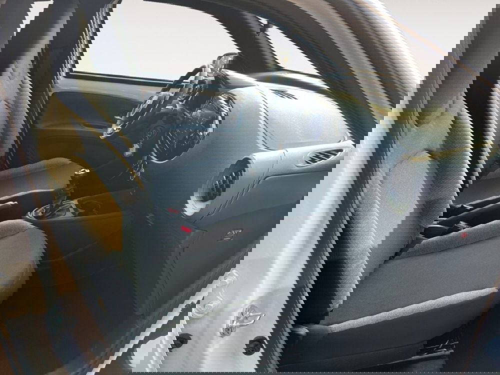 Toyota Aygo X usata a Verona (11)