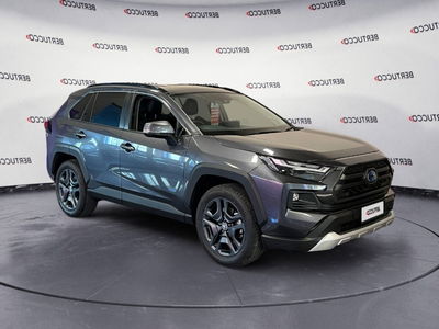 Toyota Rav4 vvt-ie h Adventure awd-i 222cv e-cvt del 2023 usata a Verona