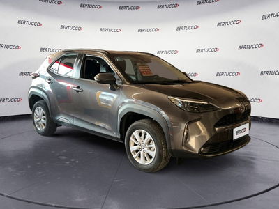 Toyota Yaris Cross 1.5 Hybrid 5p. E-CVT Active del 2025 usata a Verona