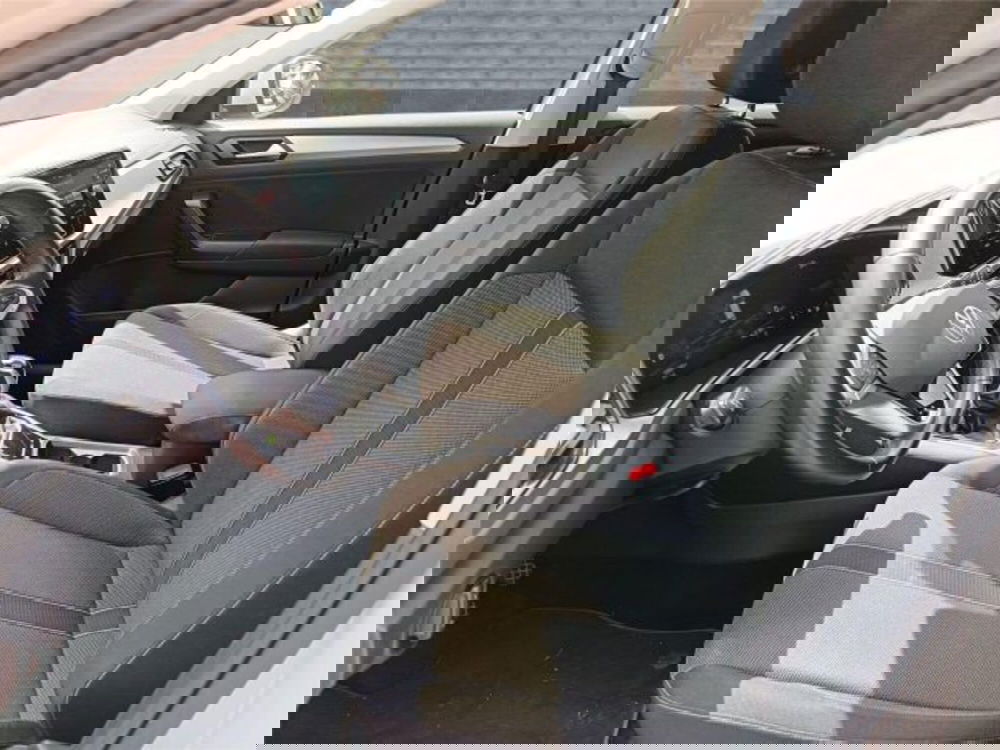 Volkswagen T-Roc usata a Bari (10)