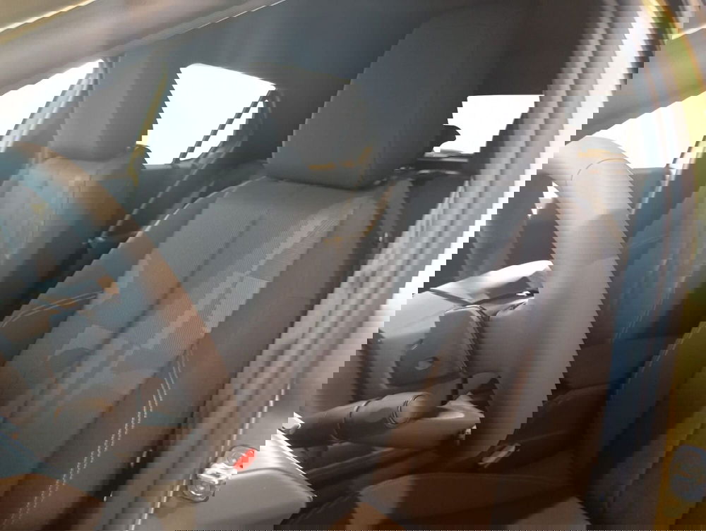 Lancia Ypsilon nuova a Macerata (15)