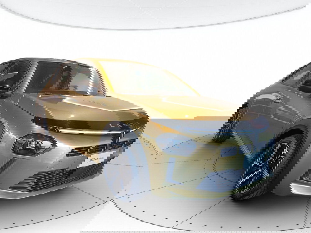 Lancia Ypsilon nuova a Macerata (7)