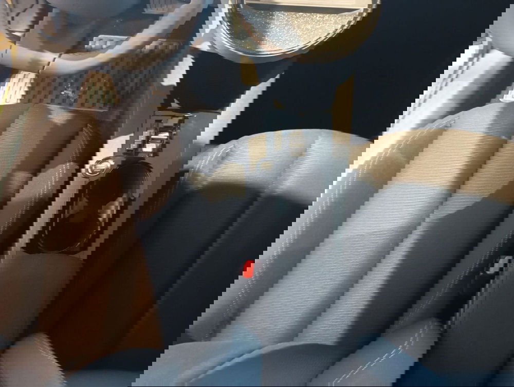 Lancia Ypsilon nuova a Macerata (8)