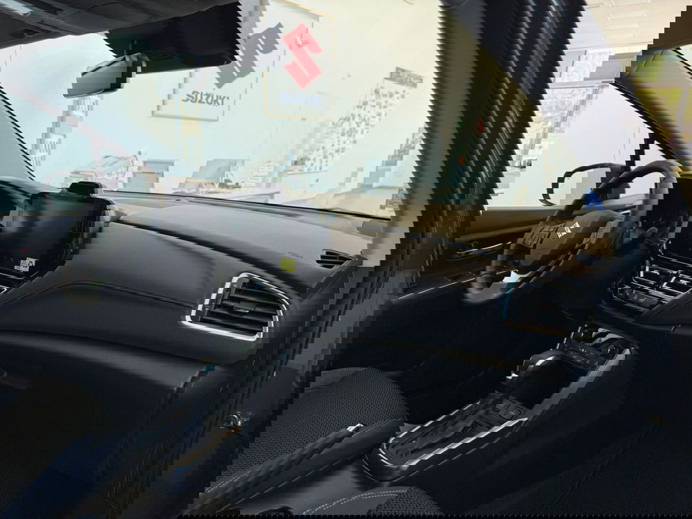 Suzuki S-Cross nuova a Teramo (11)