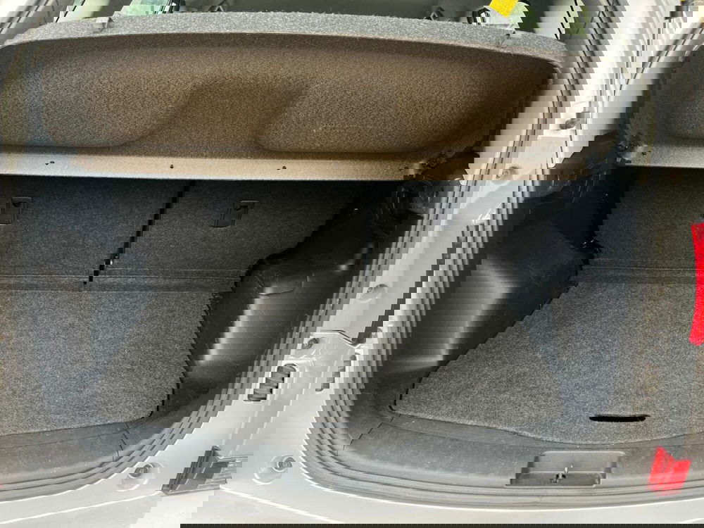 Toyota Verso-S usata a Sondrio (12)