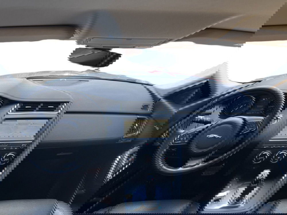 Jaguar E-Pace usata a Torino (11)