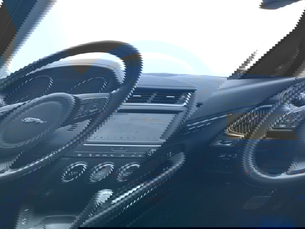 Jaguar E-Pace usata a Torino (12)