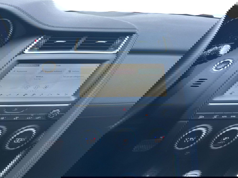 Jaguar E-Pace usata a Torino (14)