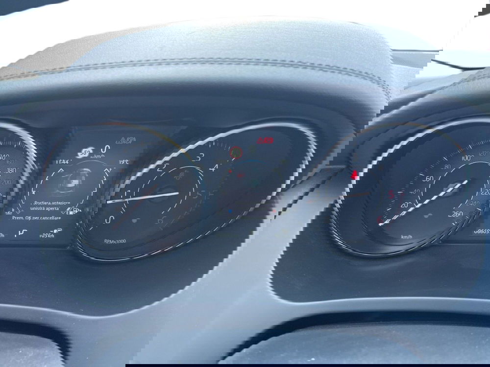 Jaguar E-Pace usata a Torino (15)