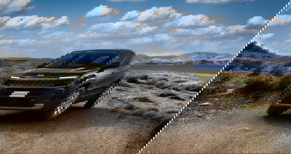 Jeep Avenger nuova a Torino