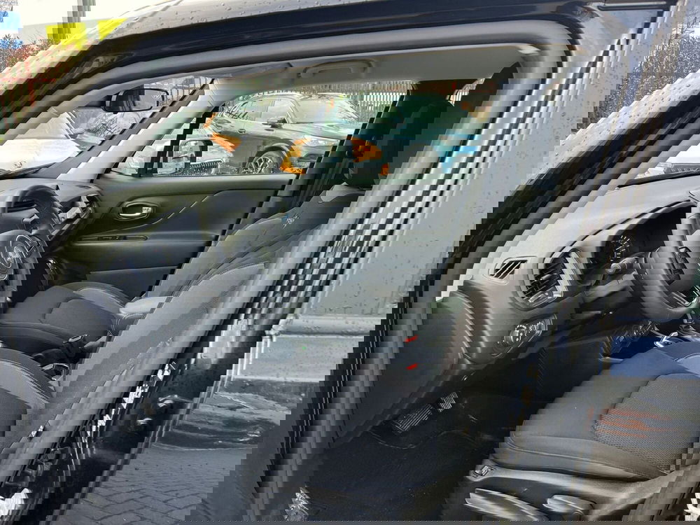 Jeep Renegade usata a Milano (11)