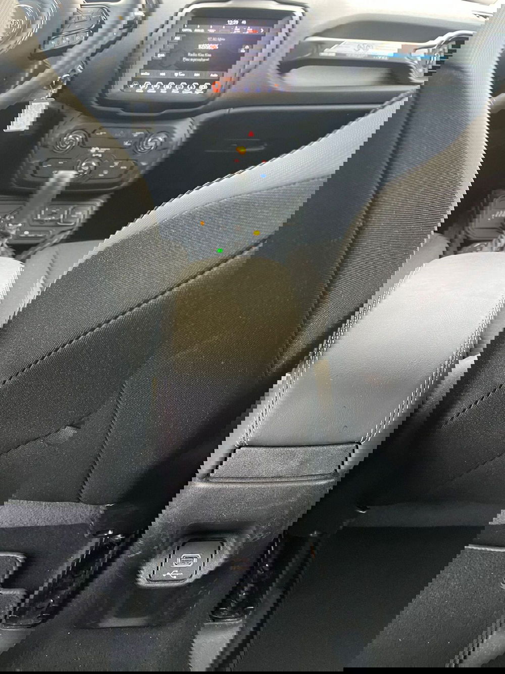 Jeep Renegade usata a Milano (19)