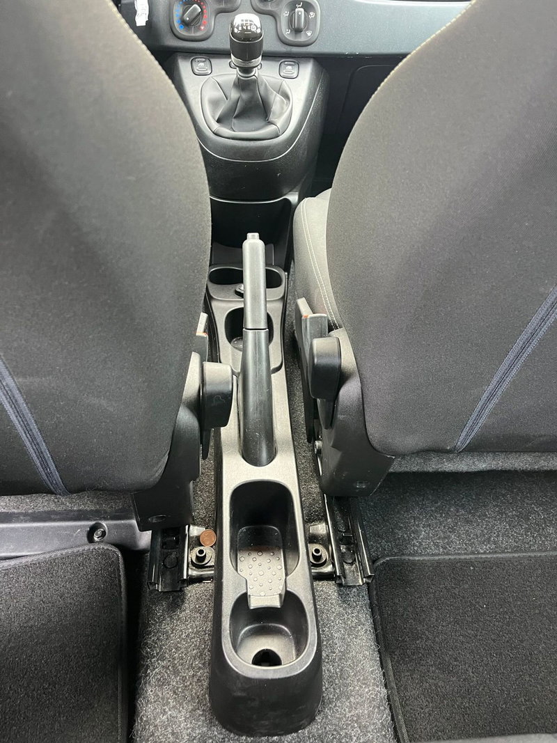 Fiat Panda Cross usata a Milano (19)