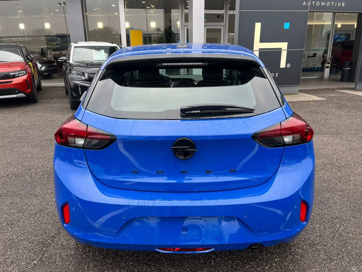 Opel Corsa nuova a Milano (10)