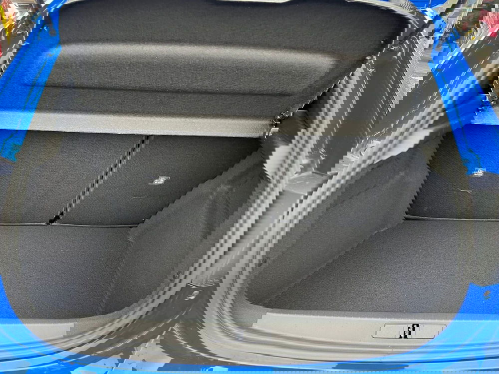 Opel Corsa nuova a Milano (12)