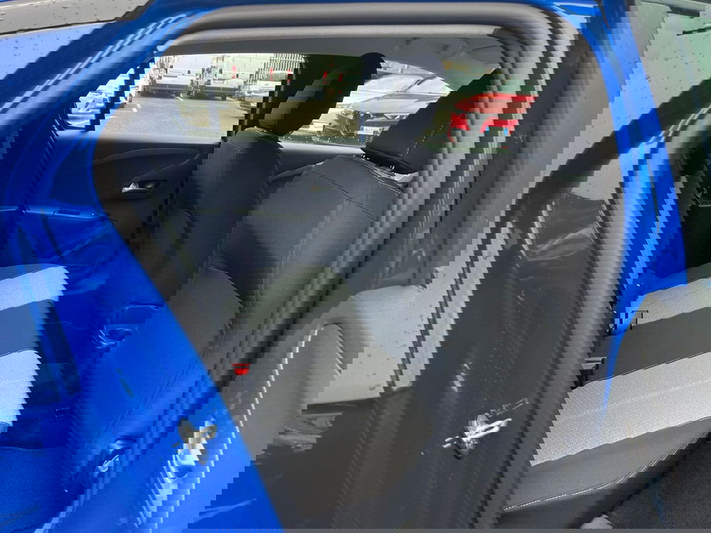 Opel Corsa nuova a Milano (15)