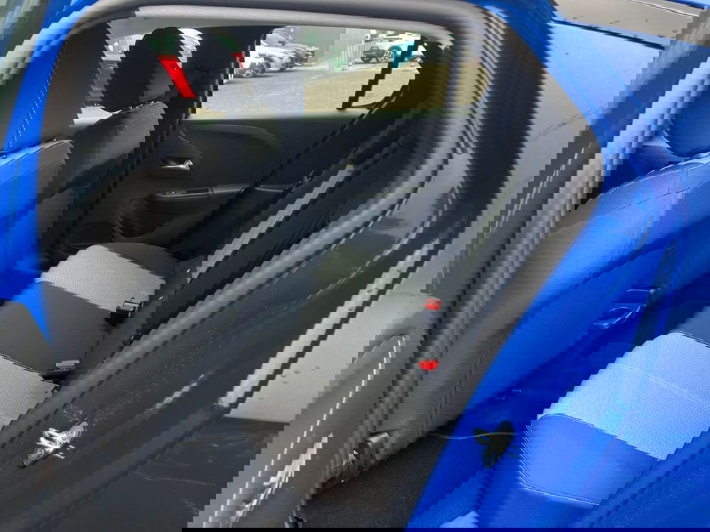 Opel Corsa nuova a Milano (16)