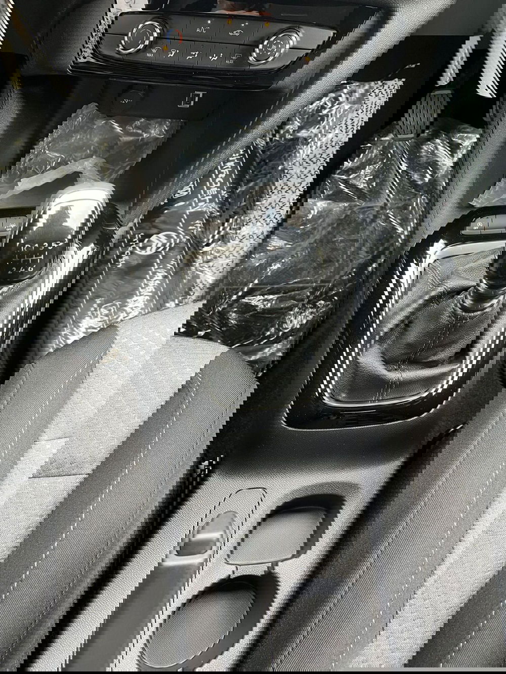 Opel Corsa nuova a Milano (19)