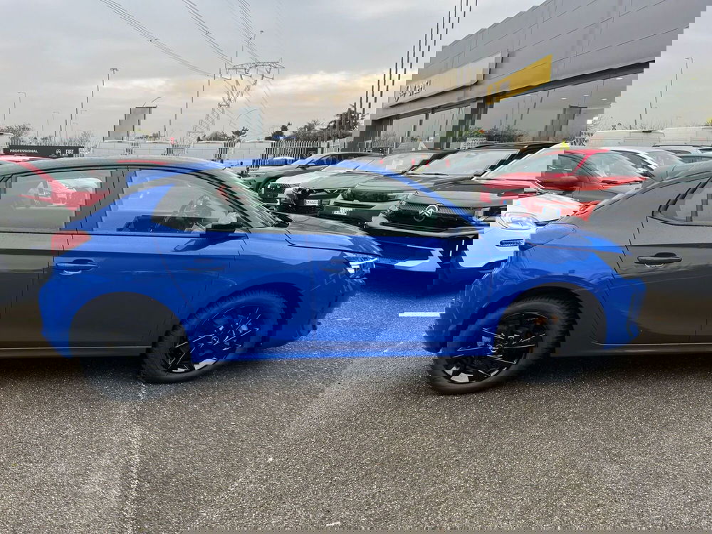 Opel Corsa nuova a Milano (7)