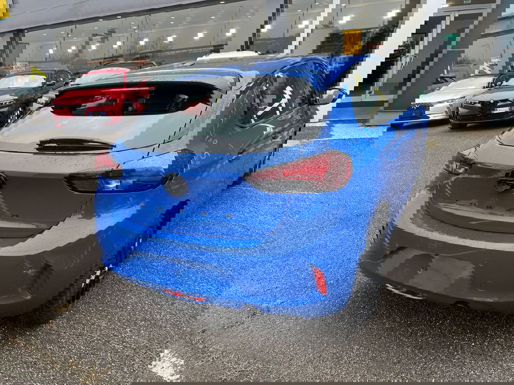 Opel Corsa nuova a Milano (8)