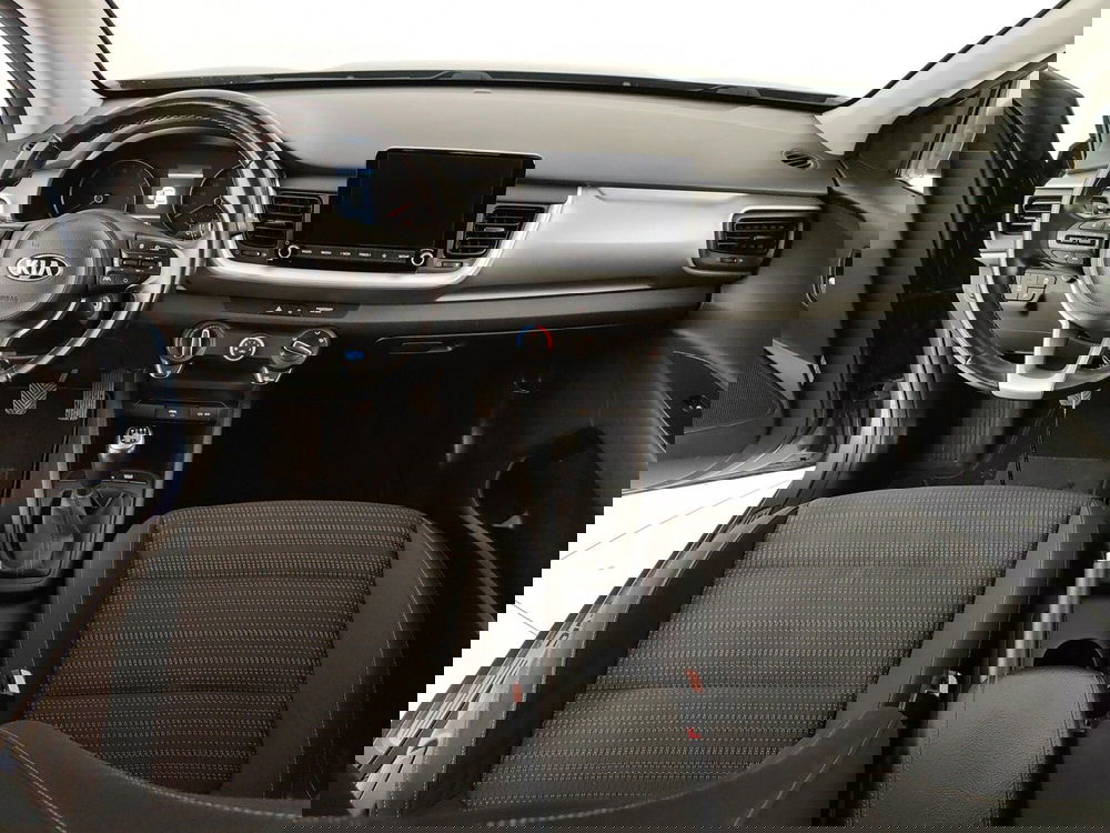 Kia Stonic usata a Caserta (16)