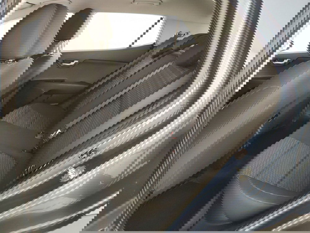 Kia Stonic usata a Caserta (19)