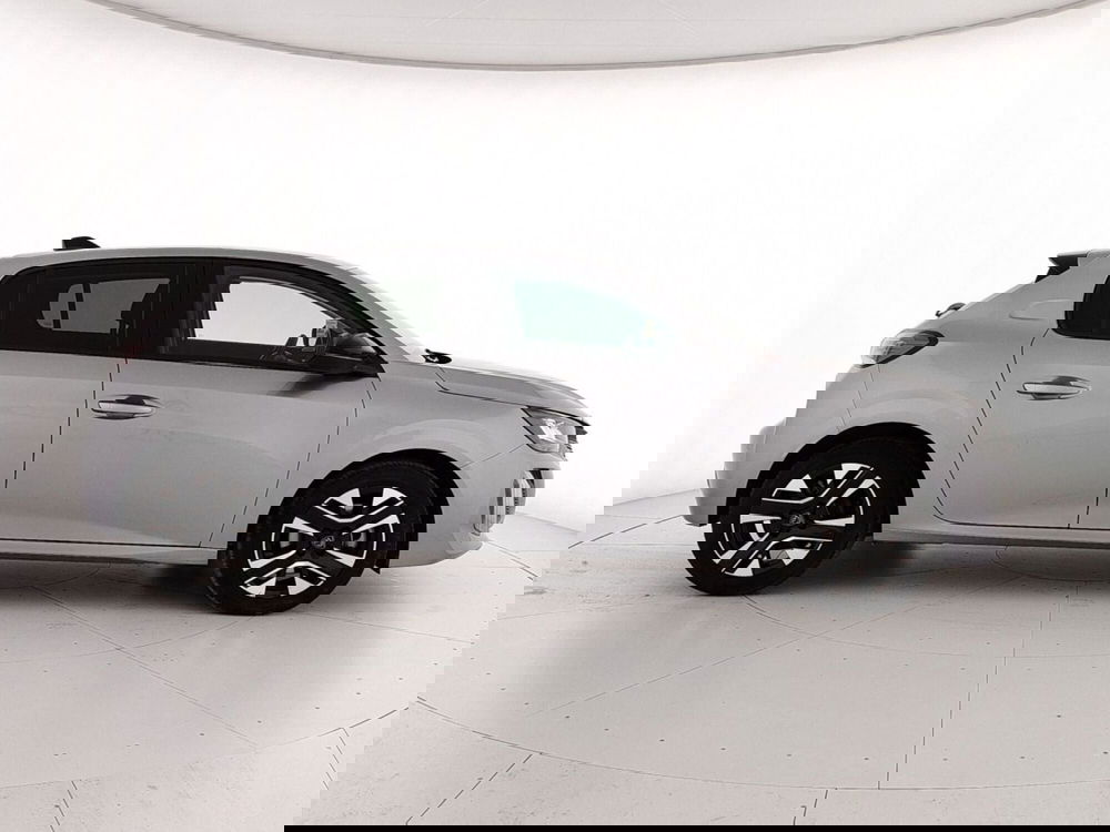 Peugeot 208 usata a Caserta (7)