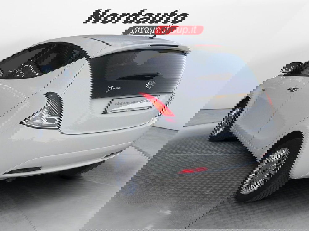 Lancia Ypsilon usata a Treviso (5)