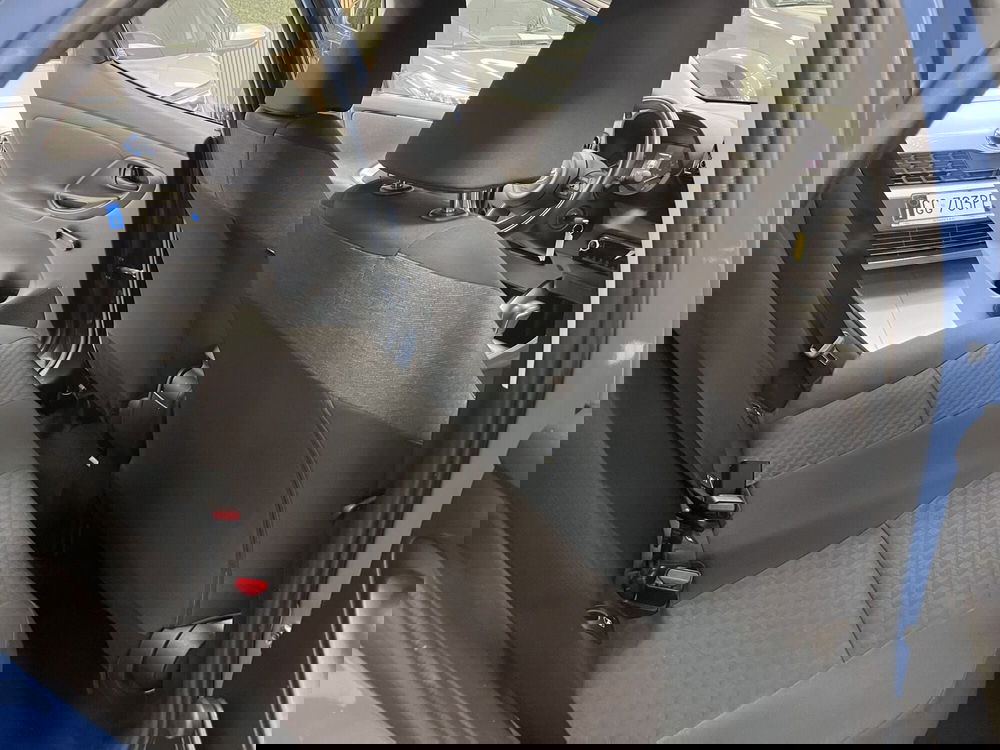 Toyota Yaris usata a Prato (9)