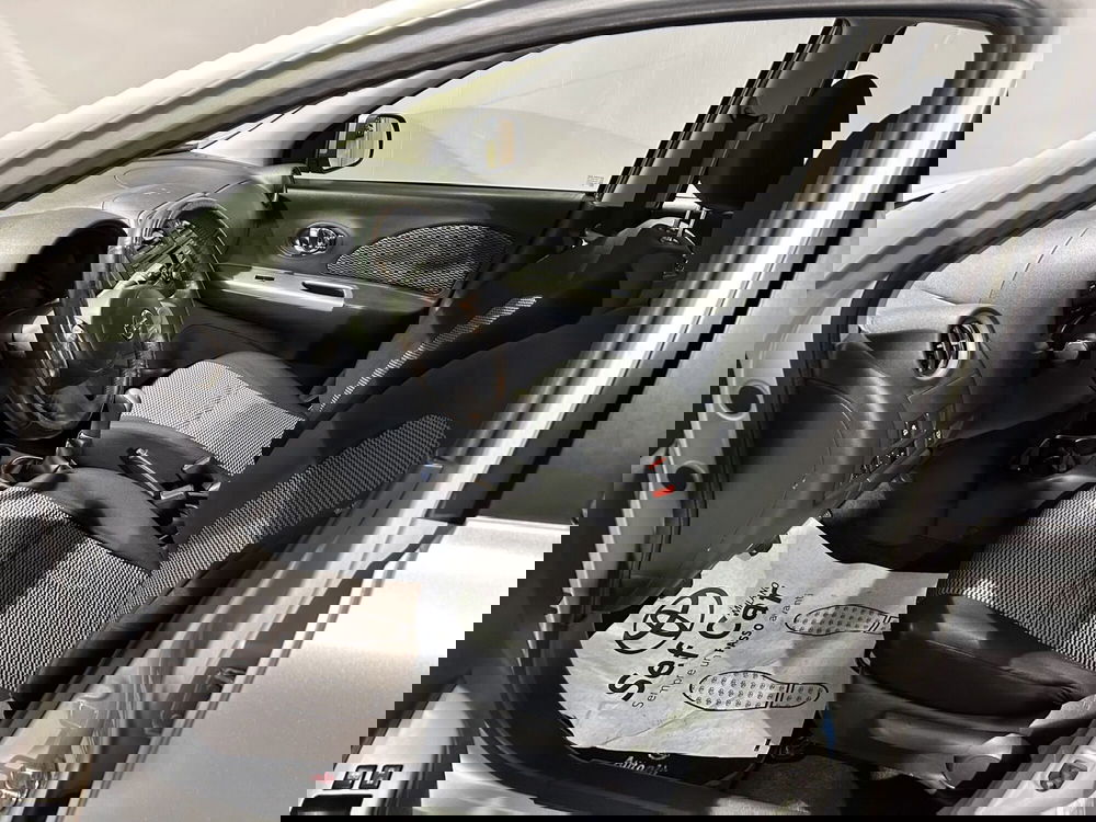 Nissan Micra usata a Milano (11)