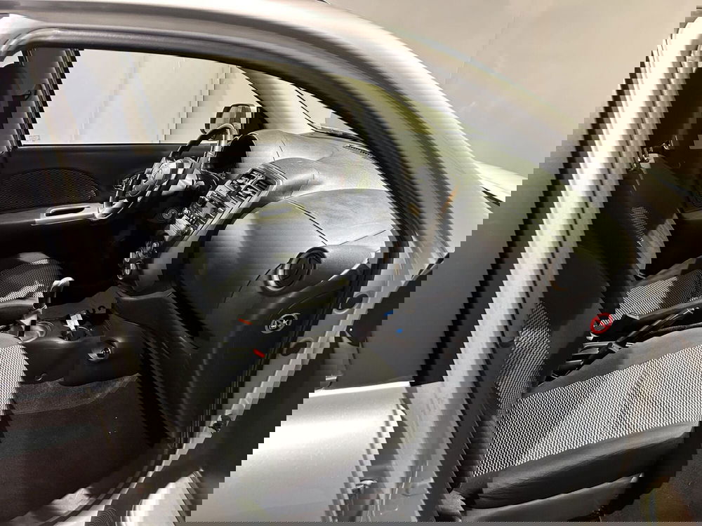 Nissan Micra usata a Milano (12)