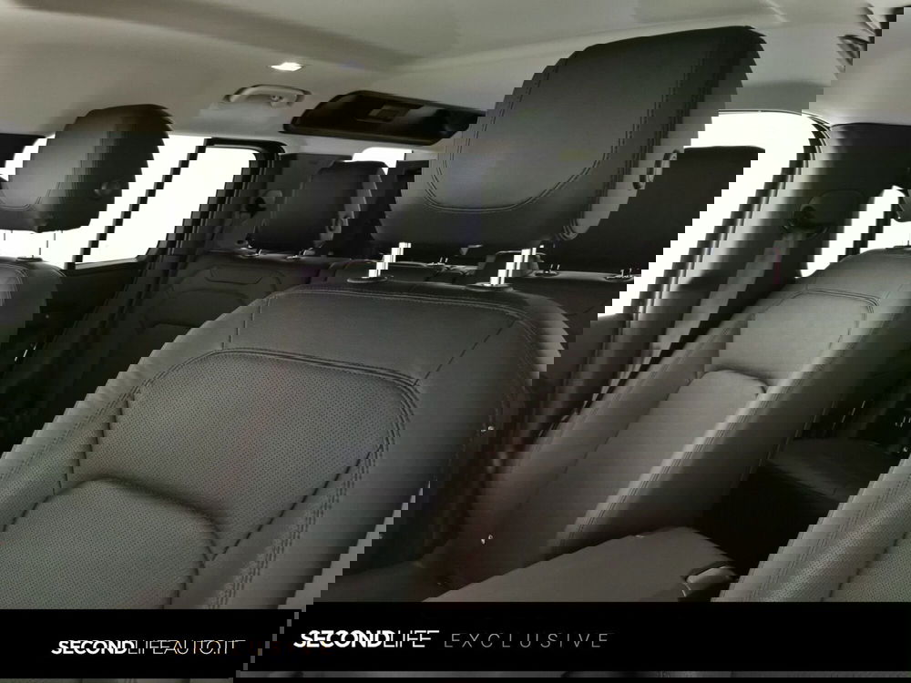 Land Rover Defender usata a Chieti (8)