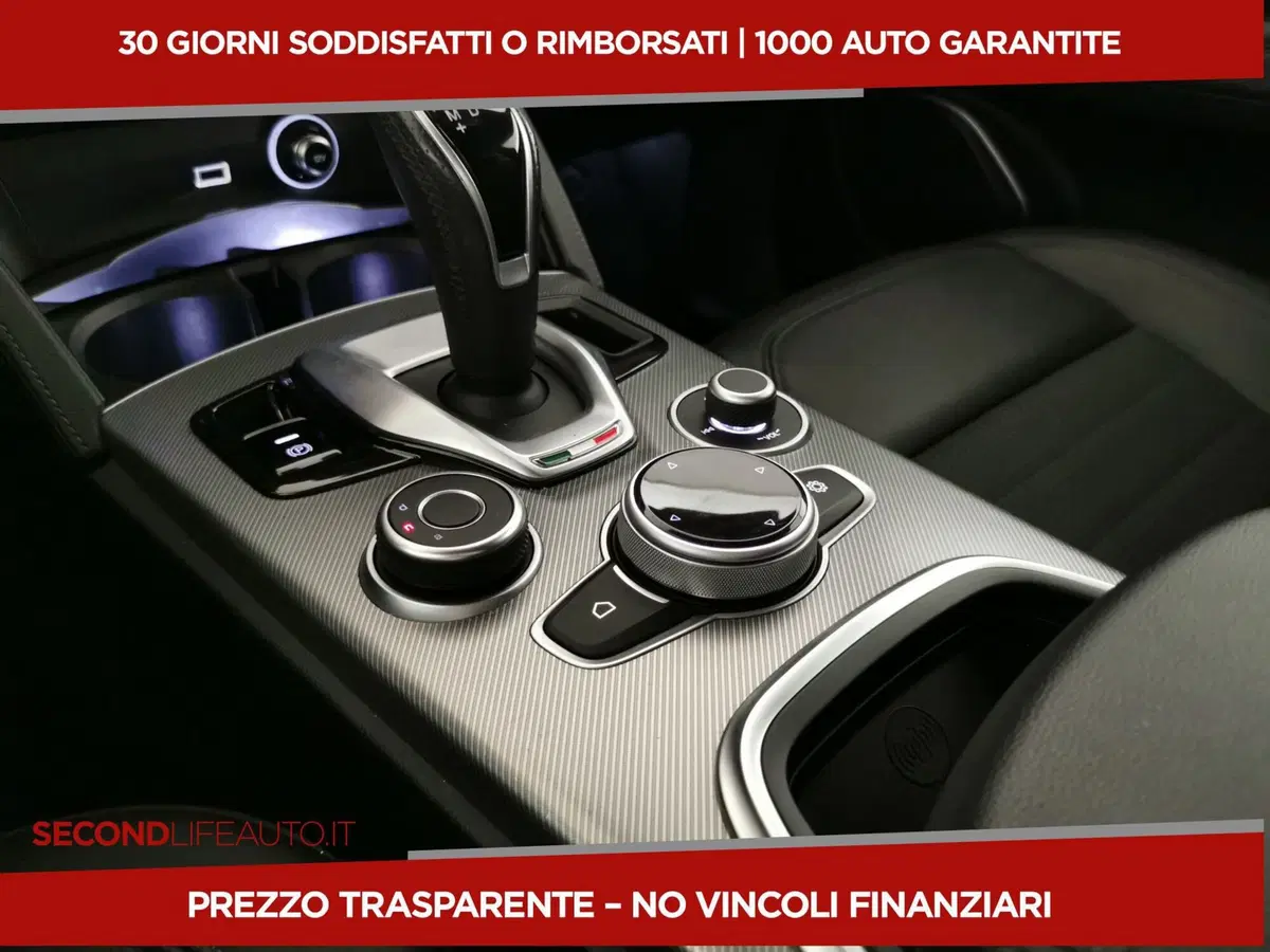 Alfa Romeo Stelvio usata a Chieti (19)