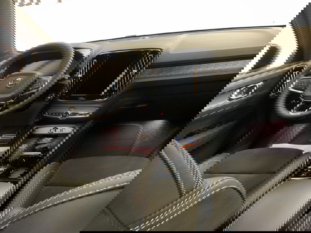 Volvo XC40 usata a Ferrara (13)