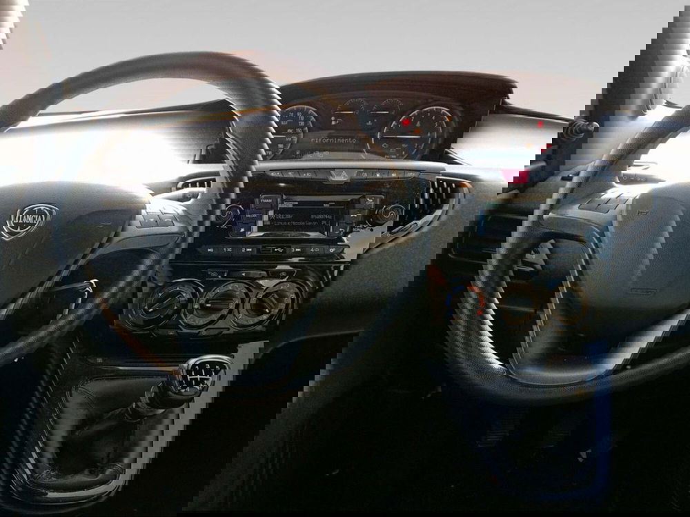 Lancia Ypsilon usata a Firenze (11)