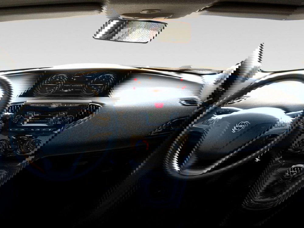 Lancia Ypsilon usata a Firenze (14)