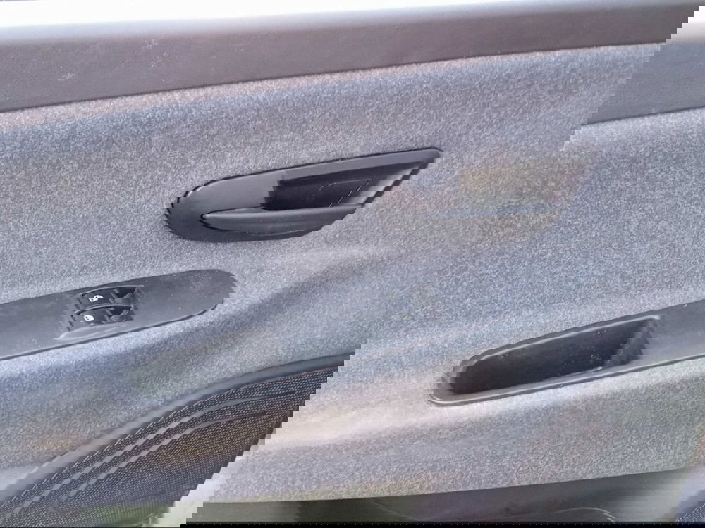 Lancia Ypsilon usata a Firenze (17)