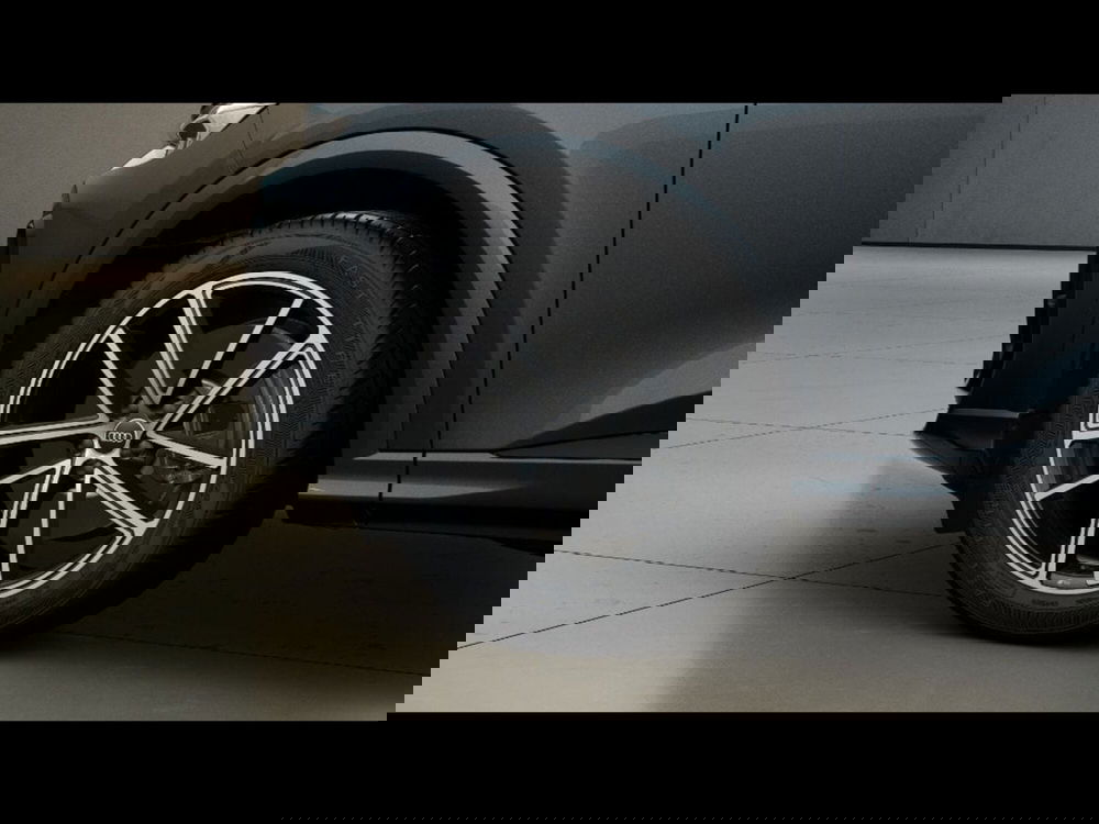 Audi Q5 Sportback nuova a Pisa (6)