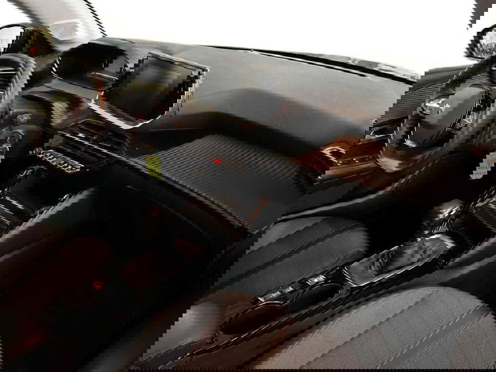 Peugeot 208 usata a Bari (9)