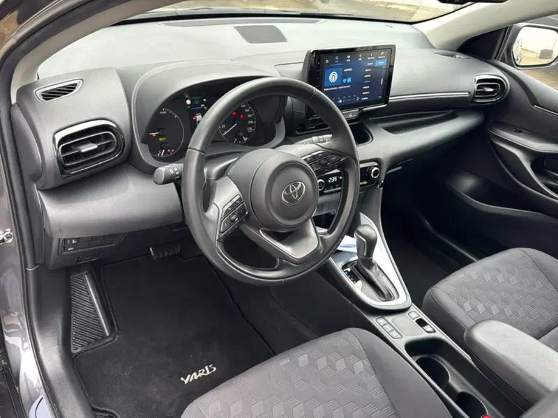 Toyota Yaris usata a Ferrara (10)