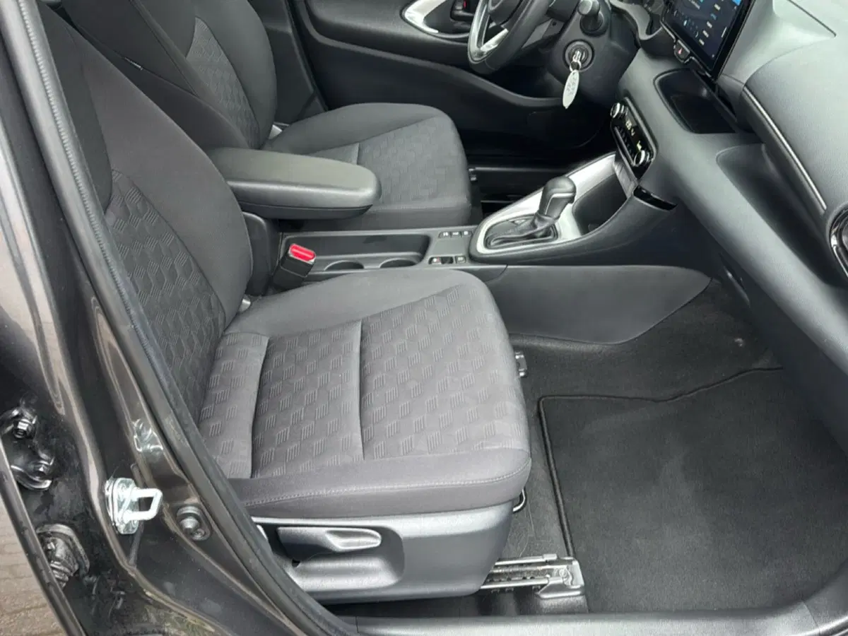 Toyota Yaris usata a Ferrara (11)