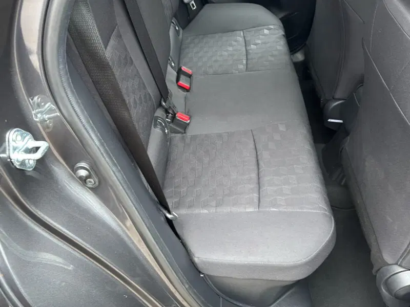 Toyota Yaris usata a Ferrara (8)