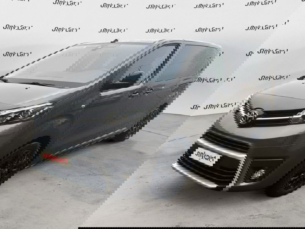 Toyota Proace Verso usata a Ferrara (3)