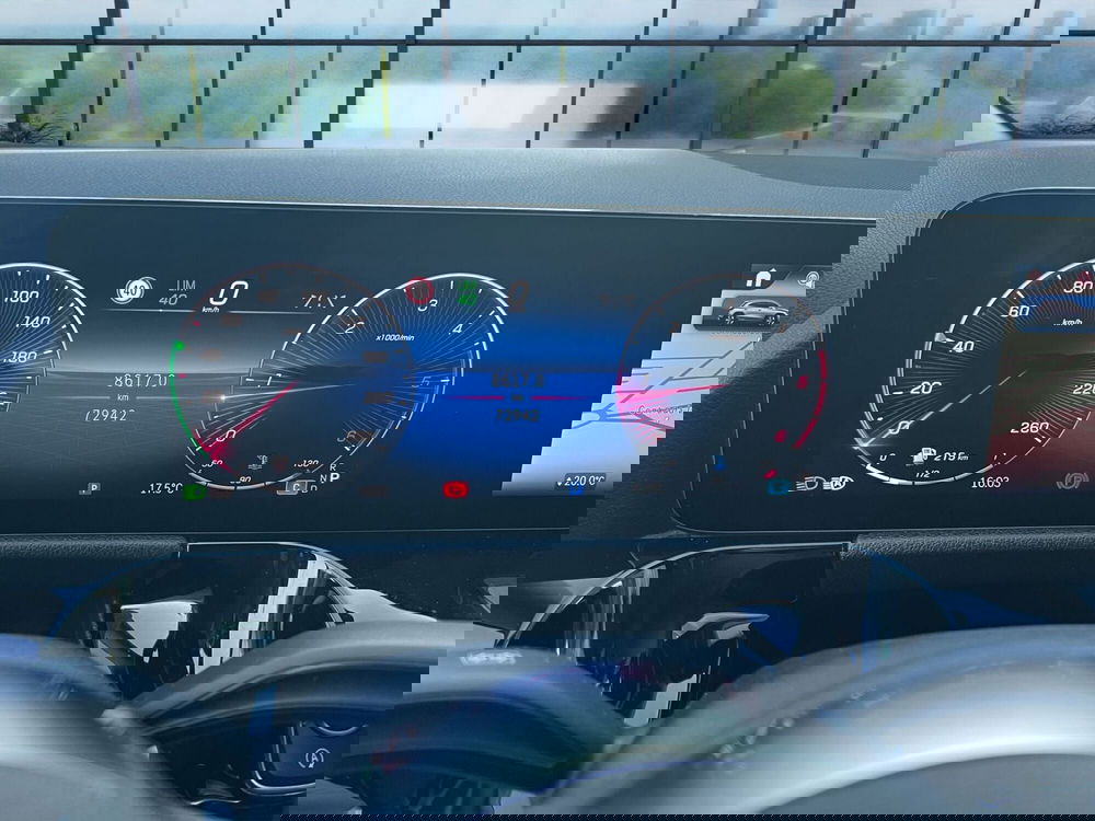 Mercedes-Benz GLA SUV usata a Cosenza (11)