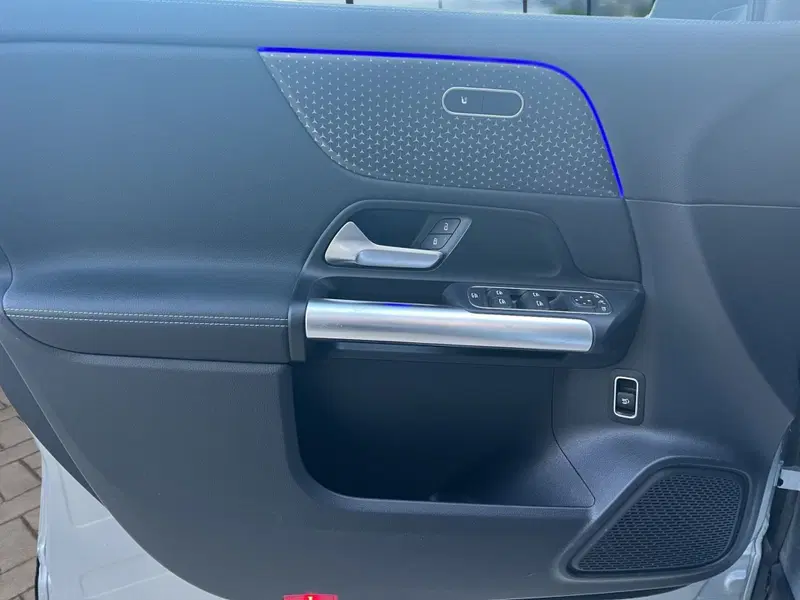 Mercedes-Benz GLA SUV usata a Cosenza (12)