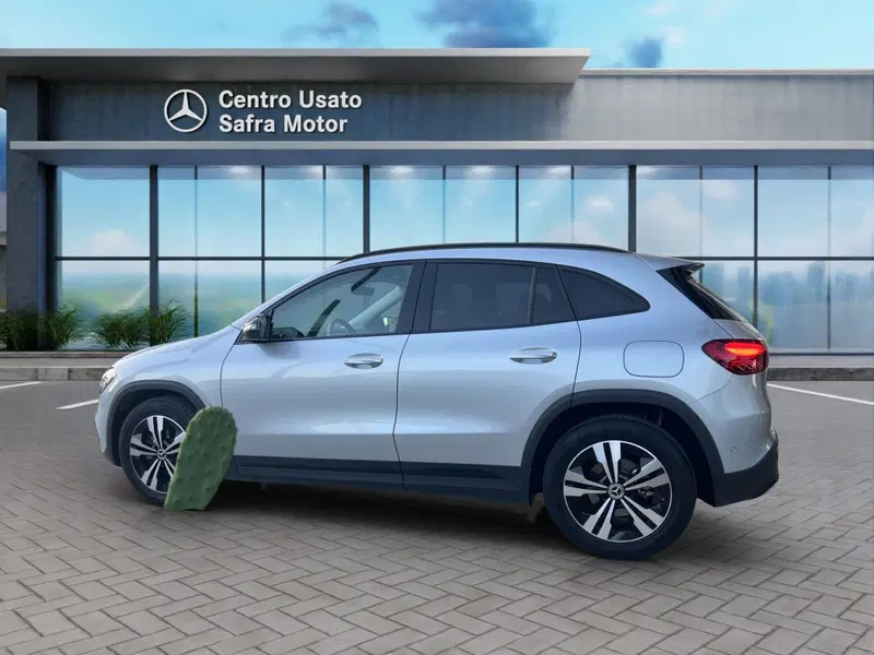Mercedes-Benz GLA SUV usata a Cosenza (3)