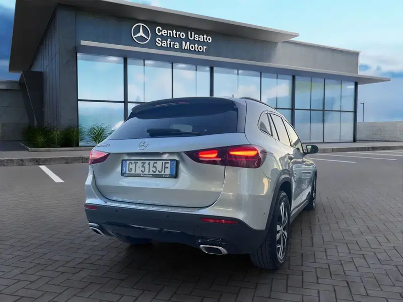 Mercedes-Benz GLA SUV usata a Cosenza (6)