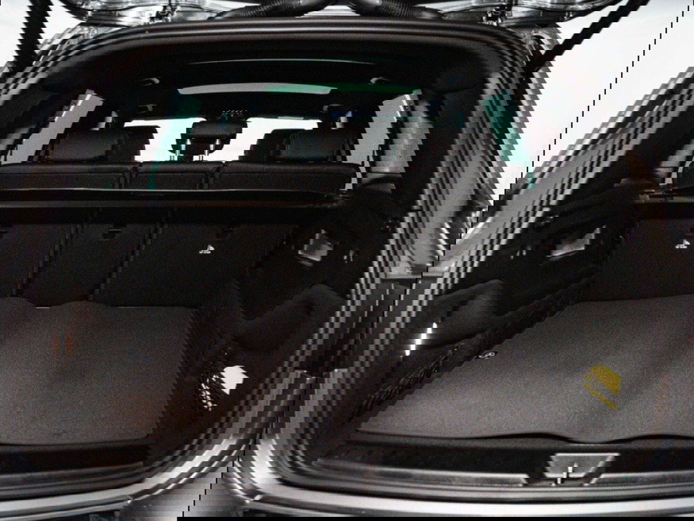 Mercedes-Benz GLB nuova a Macerata (10)