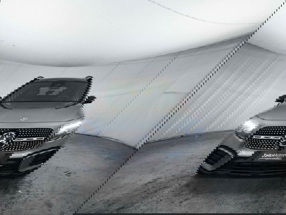 Mercedes-Benz GLB nuova a Macerata (5)