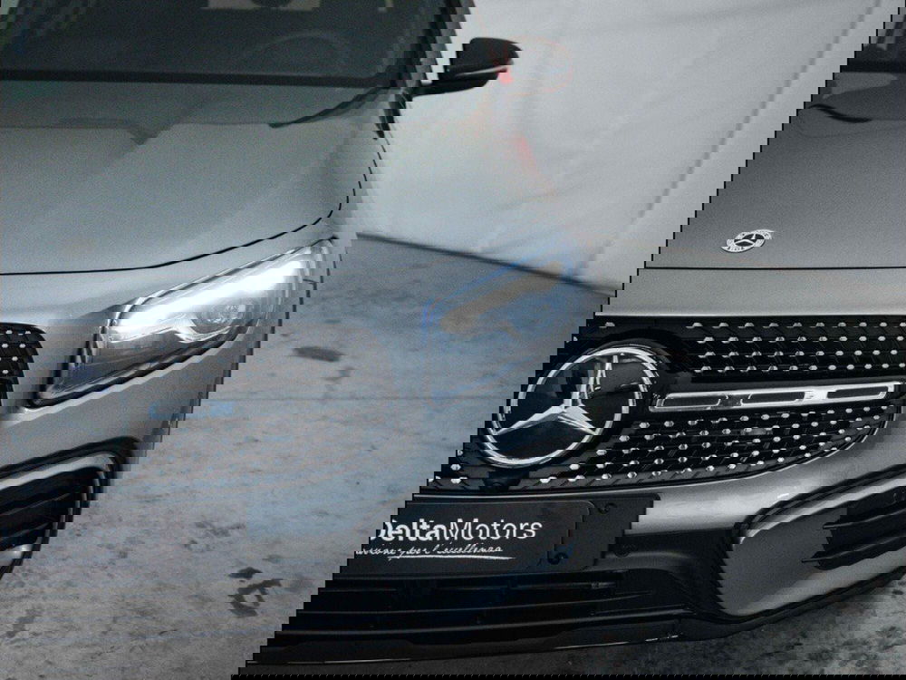 Mercedes-Benz GLB nuova a Macerata (6)